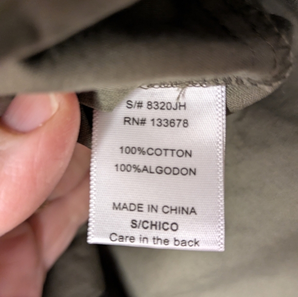 Forever 21 Camouflage Button-Up Shirt with Patches - Picture 7 of 7